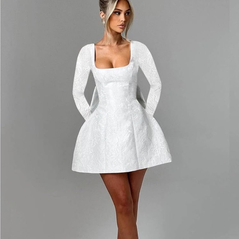 Elegant White Long Sleeve wedding Dress With Oversized Bow